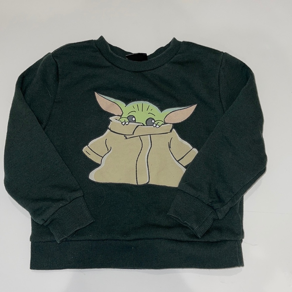 BABY YODA/STAR WARS KIDS SWEATSHIRT - Picture 1 of 7